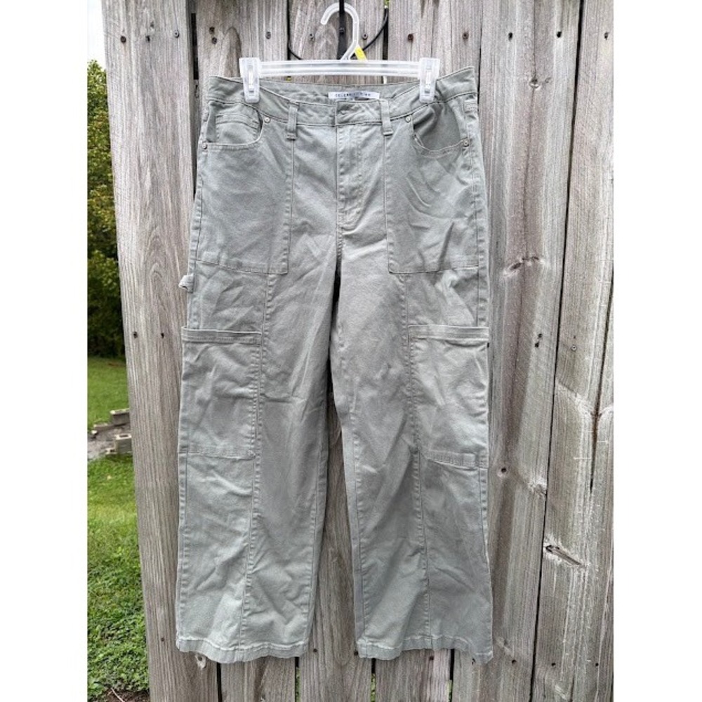 Utility Gorpcore Celebrity Pink Cargo Pants 13/31 Olive Green Wide Leg Cropped